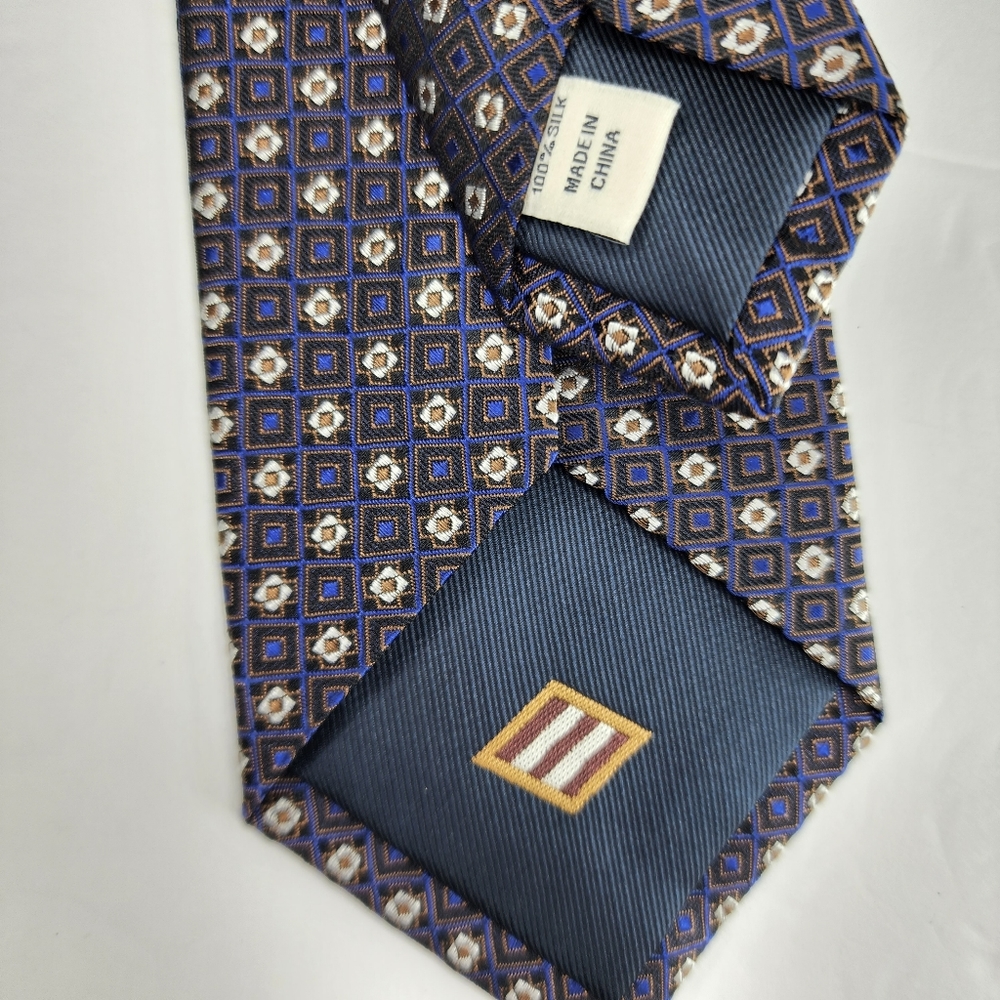 JOSEPH ABBOUD Silk Tie. NWT. - Picture 4 of 7